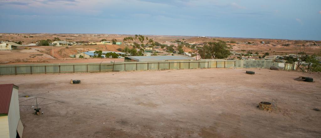 Hotel Breakaway Views 374 Alp St Coober Pedy Esterno foto