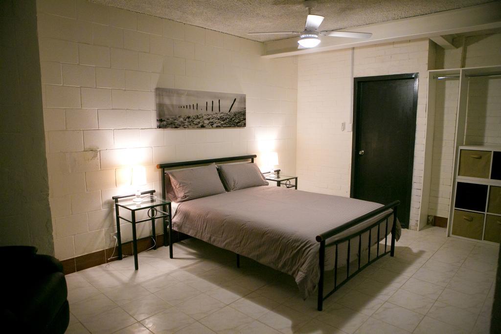 Hotel Breakaway Views 374 Alp St Coober Pedy Esterno foto