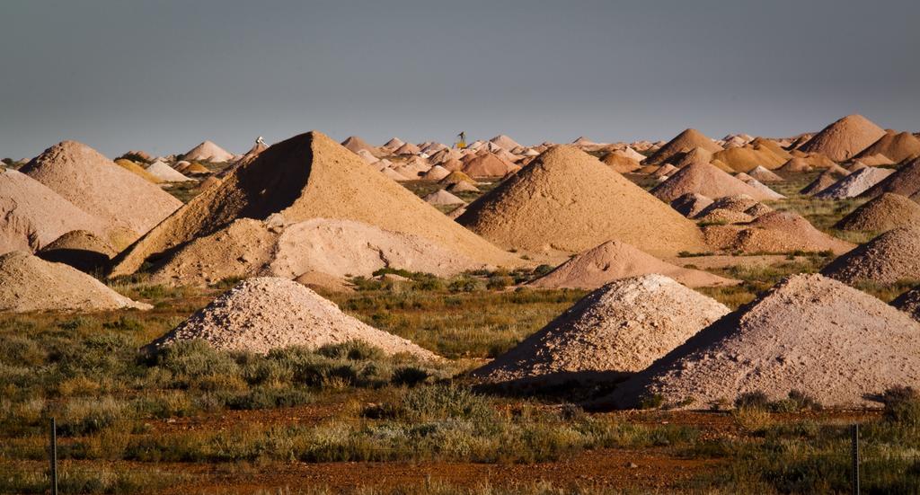 Hotel Breakaway Views 374 Alp St Coober Pedy Esterno foto