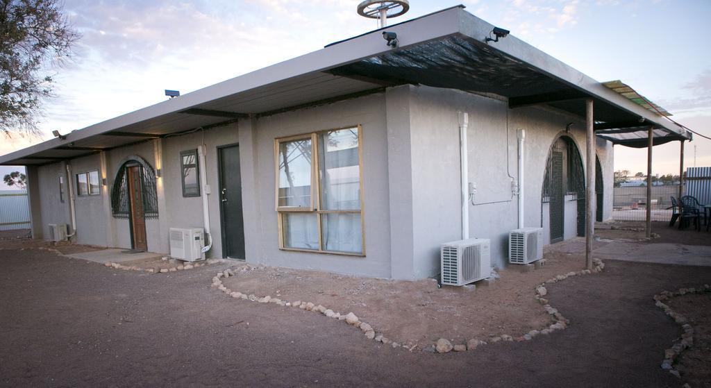 Hotel Breakaway Views 374 Alp St Coober Pedy Esterno foto