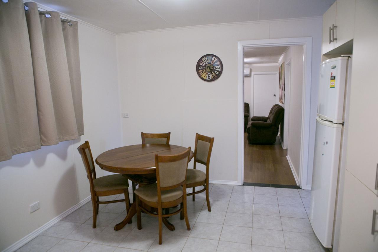 Hotel Breakaway Views 374 Alp St Coober Pedy Esterno foto